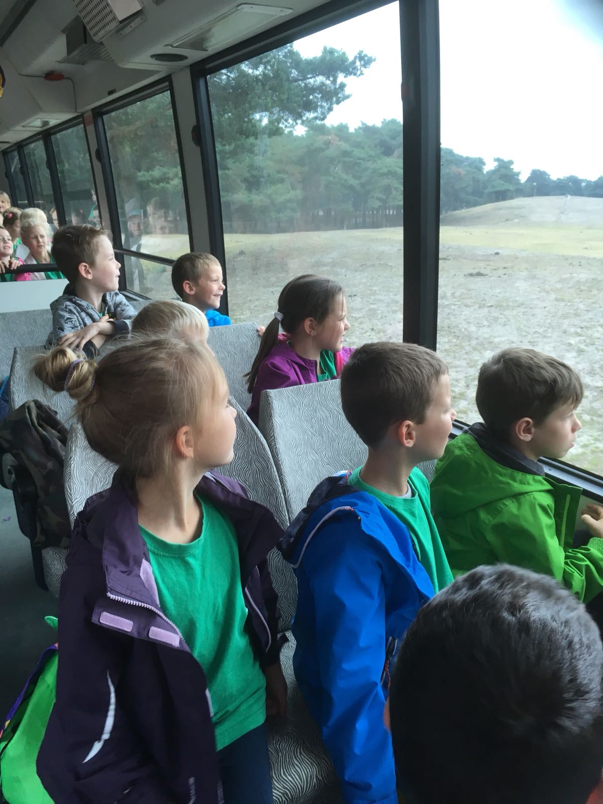 Op schoolreis naar de Beekse bergen en Speelland.